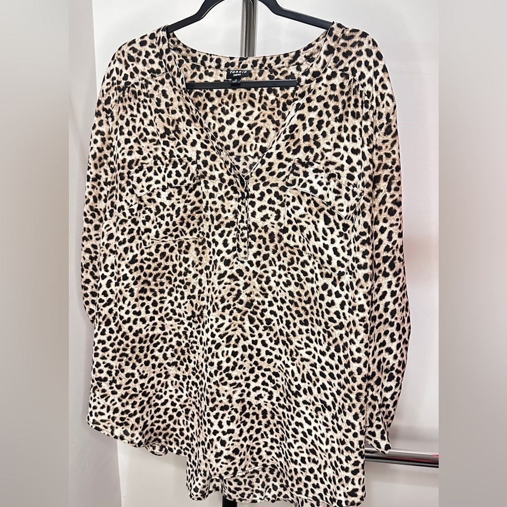 Torrid Harper Leopard Print Blouse 3X Plus Size Long Sleeve Animal Print Top